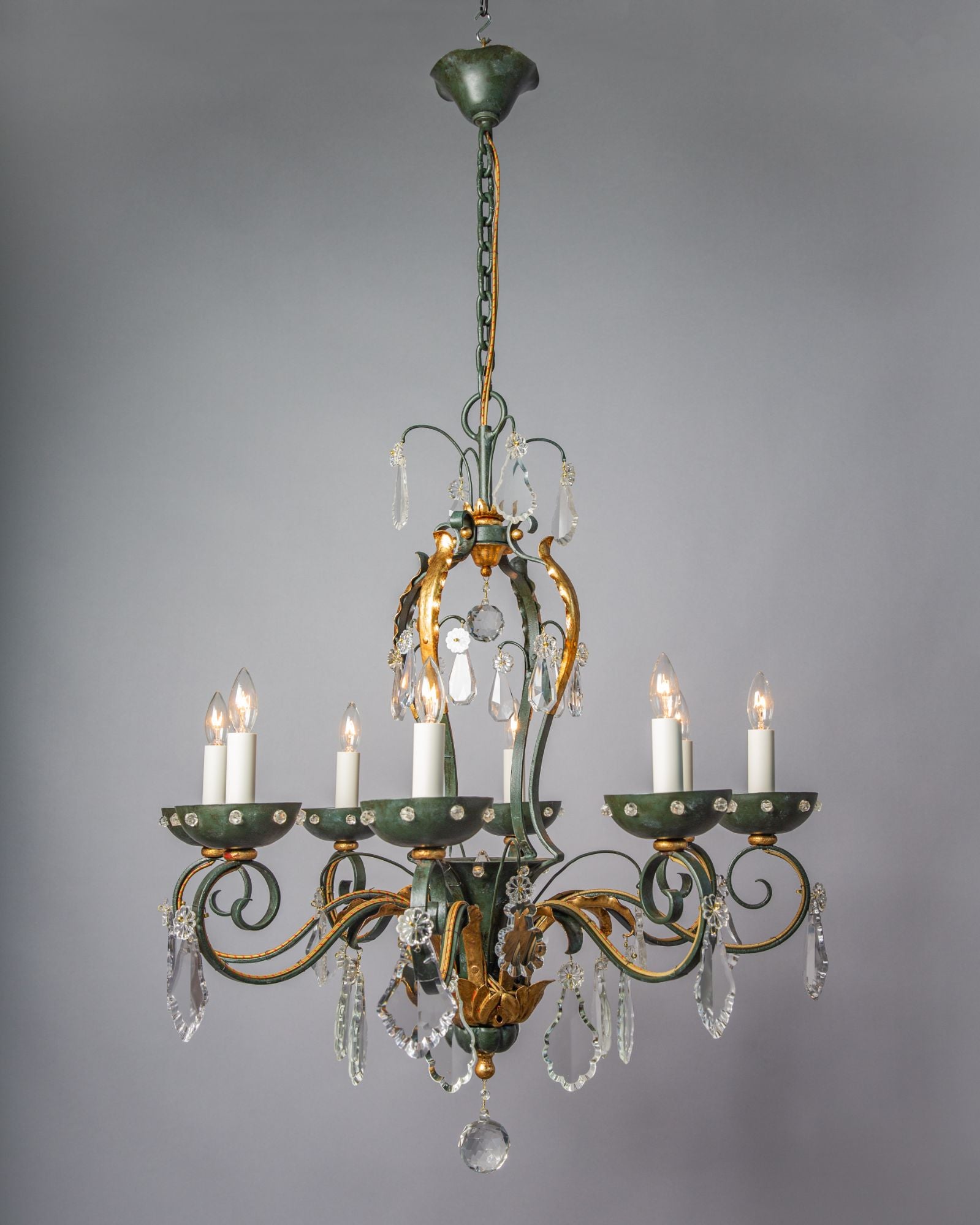 Choosing Vintage-Inspired Fixtures: Timeless Style for Every Home
