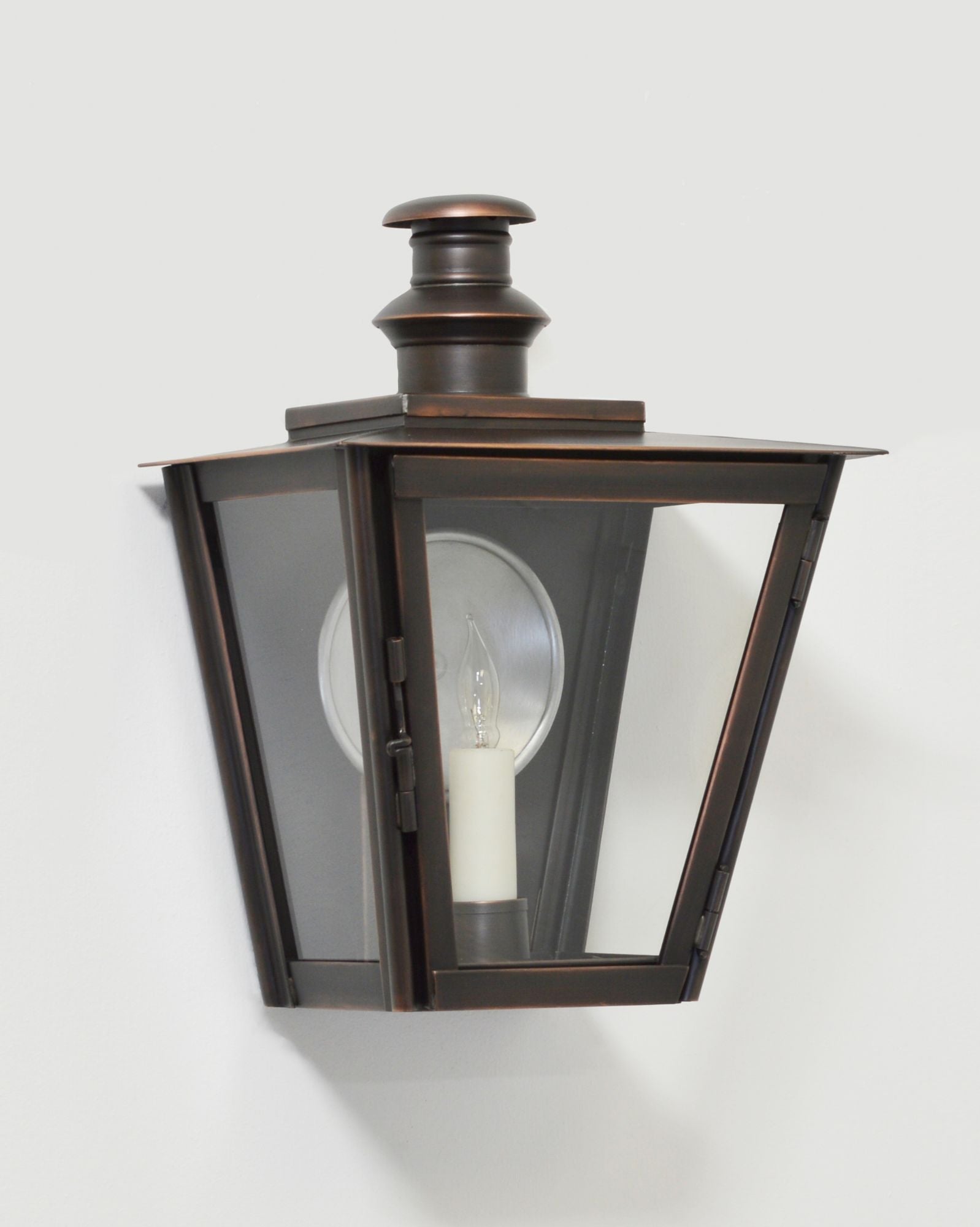 Antique Colonial Style Outdoor Lighting
