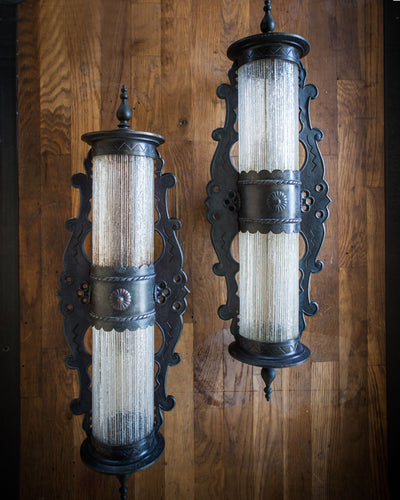 Vintage Collection image 1 of a pair of Trowbridge and Ackerman Sconce antique.